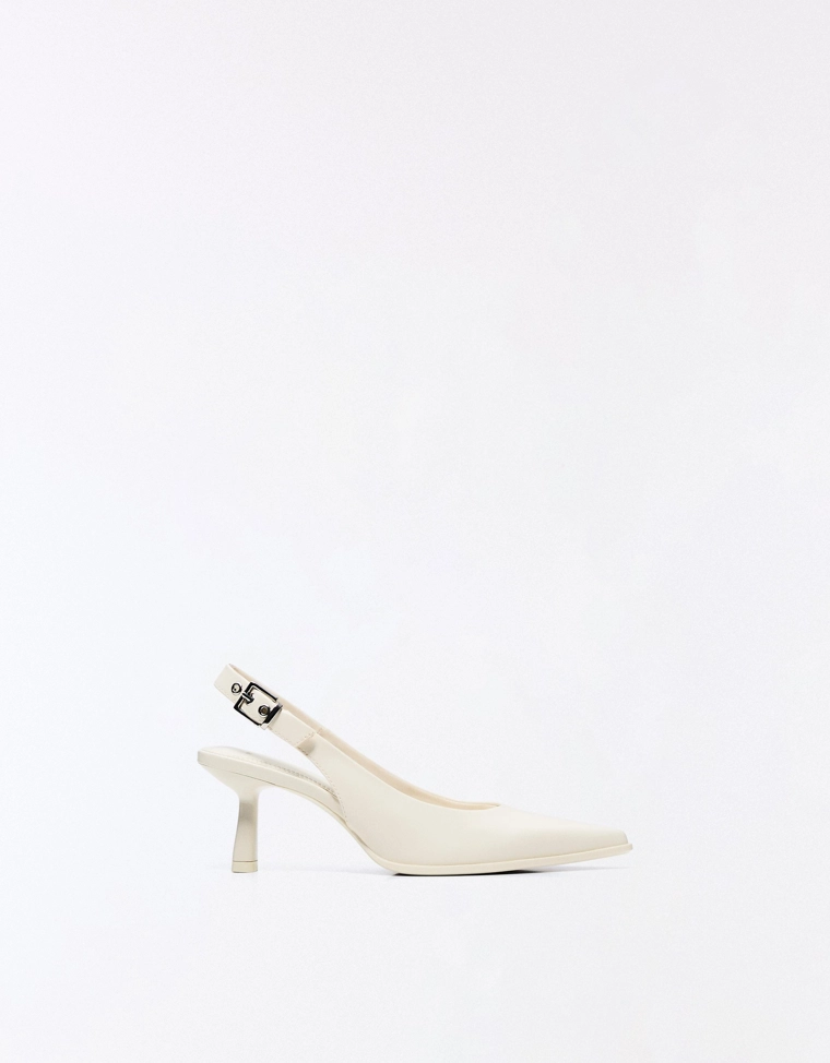 Туфли на среднем тонком каблуке с открытой пяткой