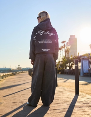 Брюки BARREL из мягкой ткани с принтом- Заказать в России