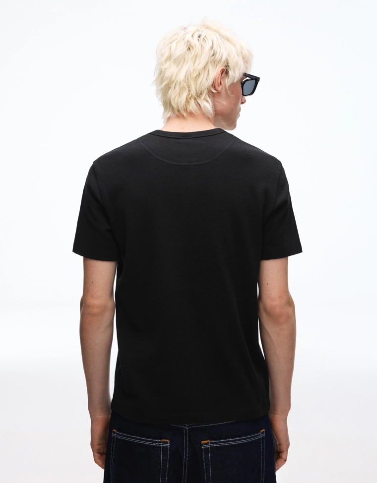 Футболка с короткими рукавами и рифленым узором