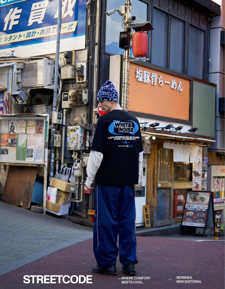 Футболка из мягкой ткани с короткими рукавами и принтом