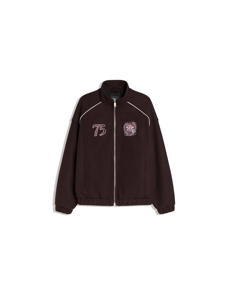 Куртка из фетра с нашивкой