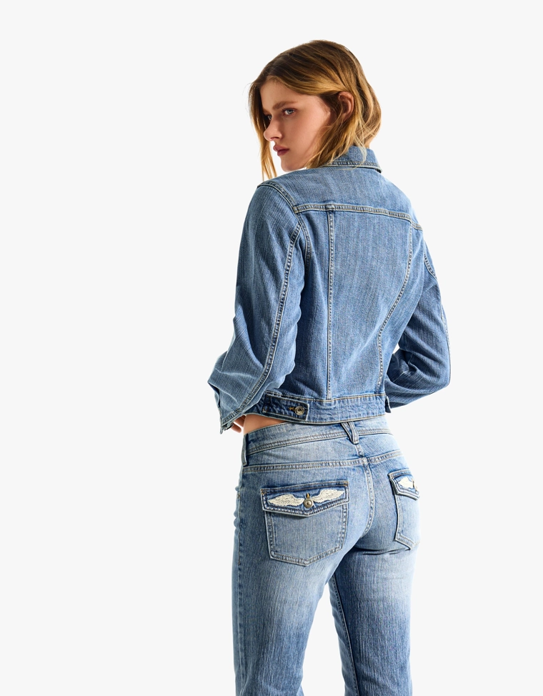 Джинсовая куртка