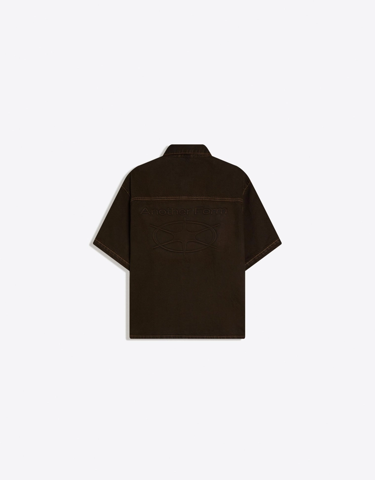 Рубашка геометрического кроя с короткими рукавами и вышивкой