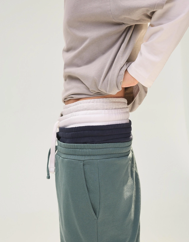 Базовые шорты-бермуды из мягкой ткани