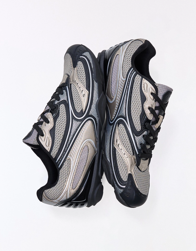 Спортивная обувь на тонкой подошве