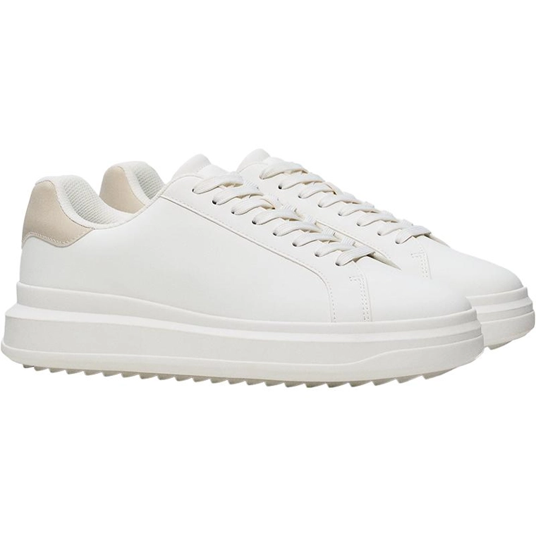 Объемные кроссовки