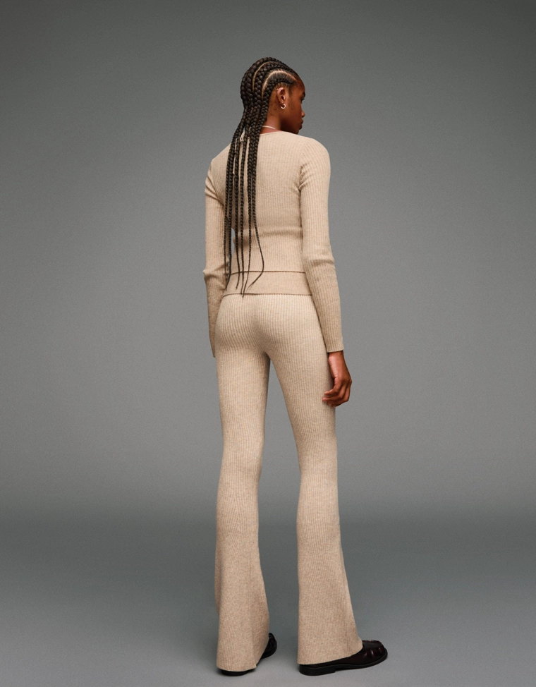 Трикотажный свитер с топом