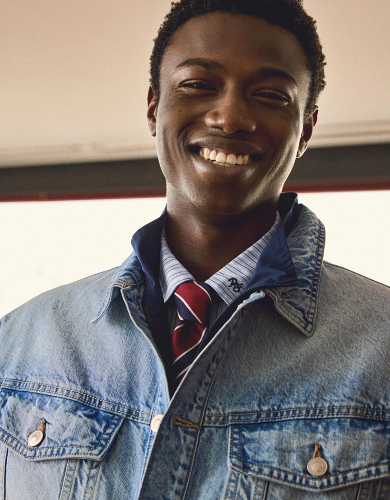 Джинсовая куртка