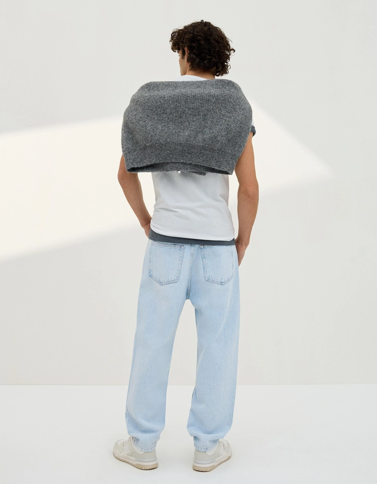 Джинсы свободного кроя