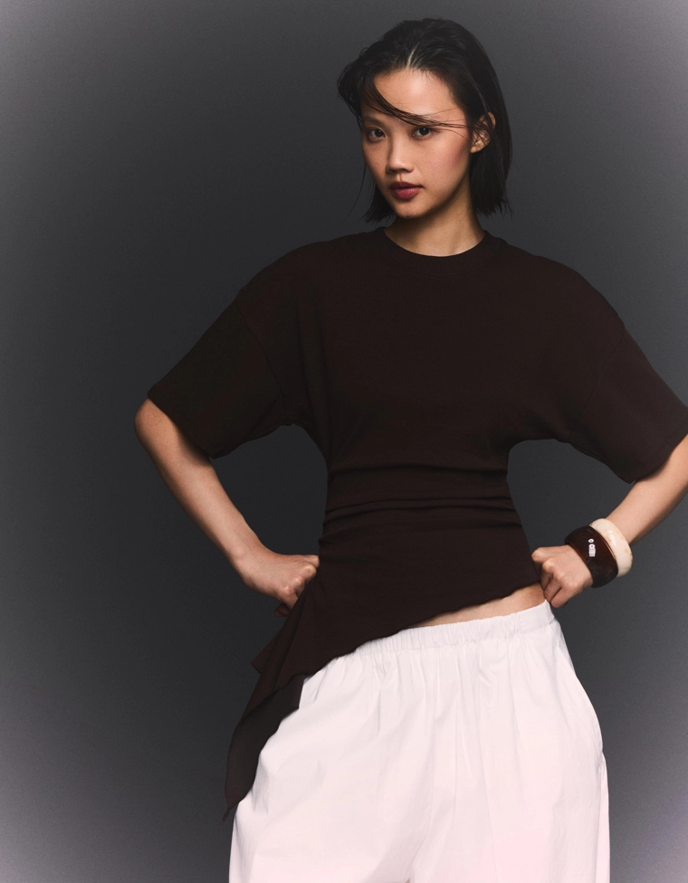 Футболка с короткими рукавами и сборками