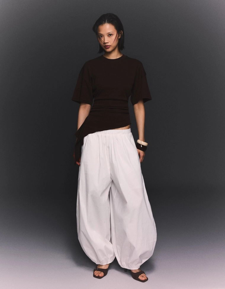 Футболка с короткими рукавами и сборками