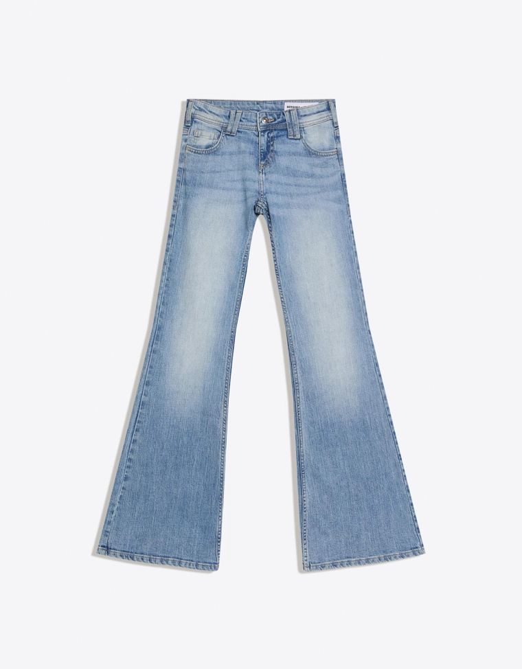 Расклешенные джинсы с низкой посадкой и вышивкой