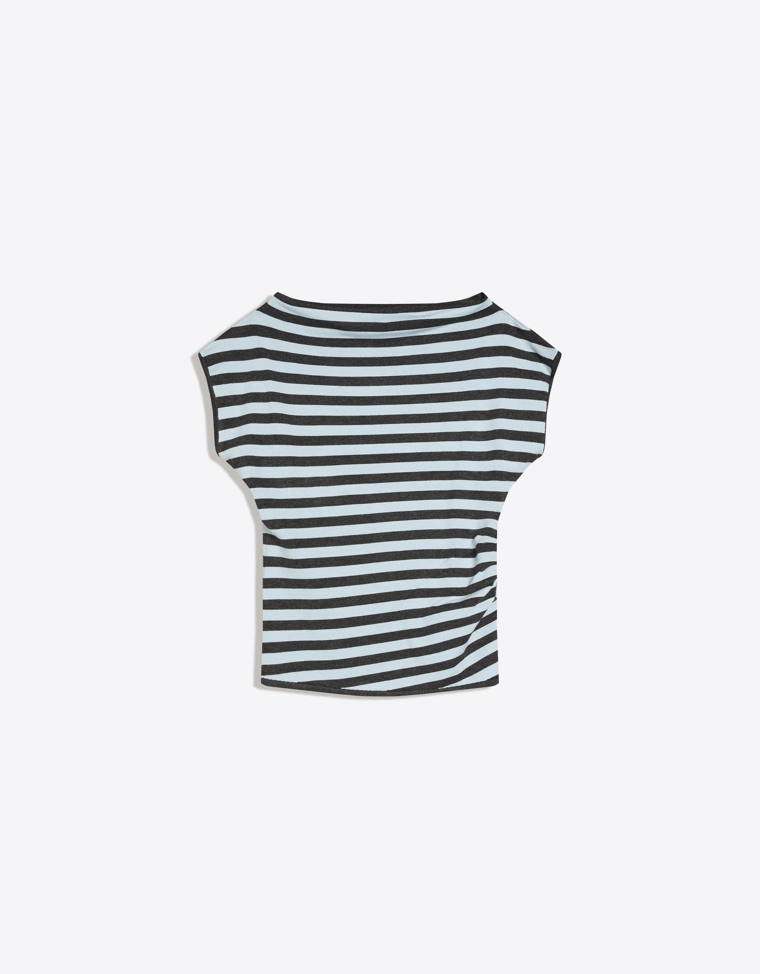Асимметричный топ в полоску