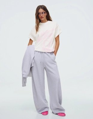 Футболка с короткими рукавами и принтом- Заказать в России