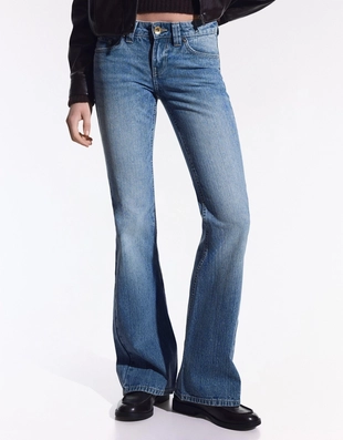 Джинсы свободного кроя клеш с низкой посадкой- Заказать в России