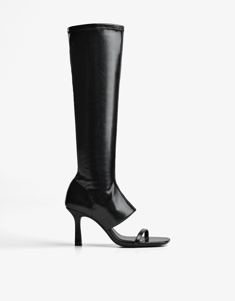 Босоножки на каблуке