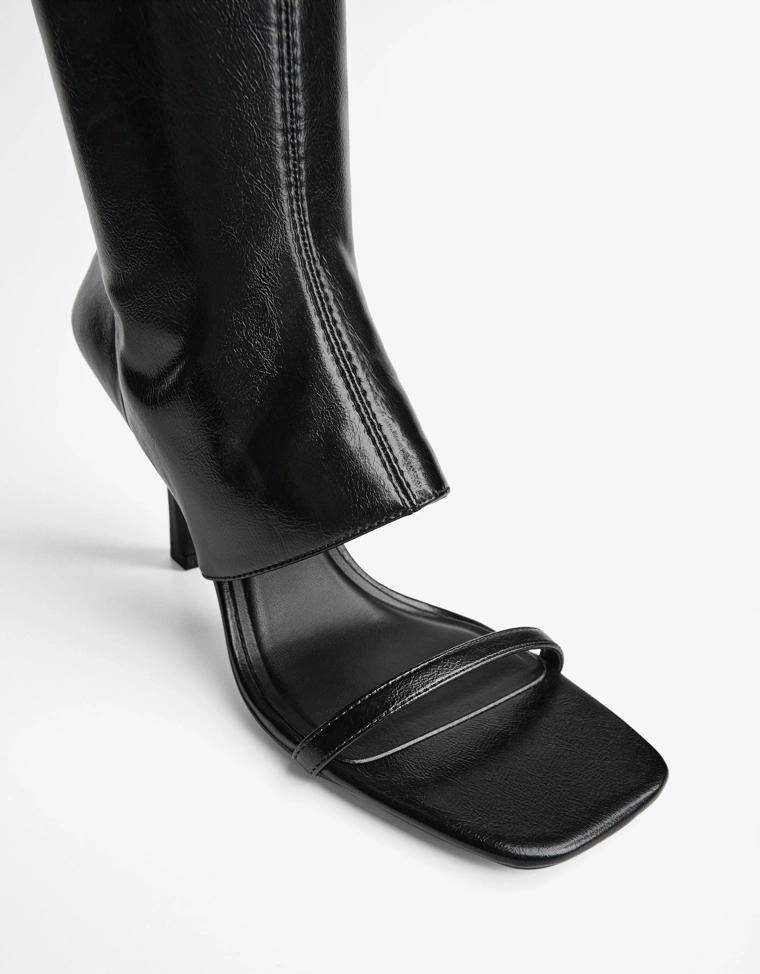 Босоножки на каблуке