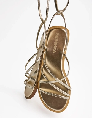 Сандалии с несколькими ремешками- Заказать в России