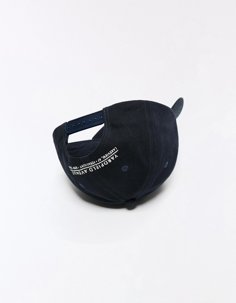 Кепка с вышивкой