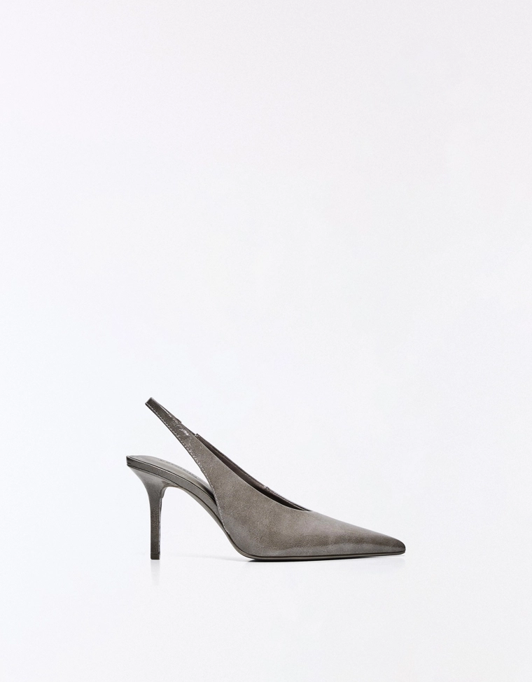 Туфли с открытой пяткой на каблуке