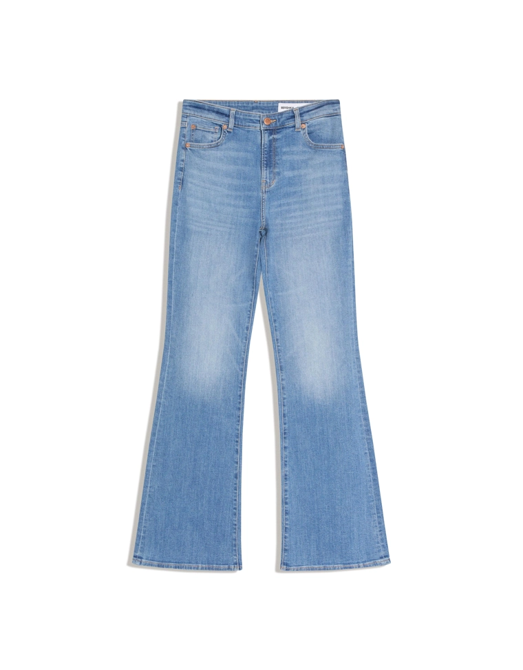 Расклешенные джинсы с высокой посадкой