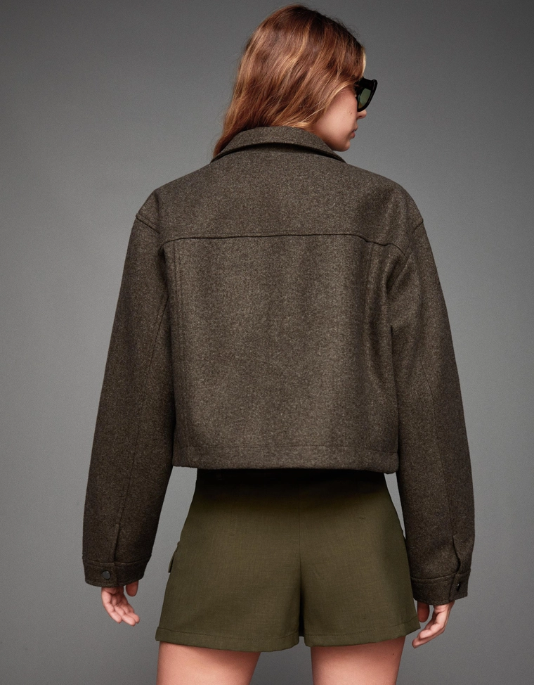 Куртка из мягкой ткани