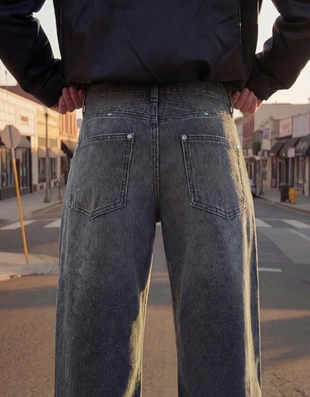 Джинсы-бойфренды с низкой посадкой из вельветовой ткани- Заказать в России