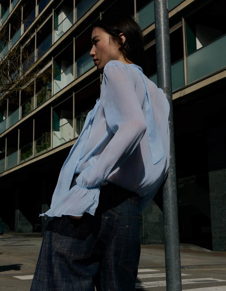 Блуза с длинными рукавами и шарфом с запахом