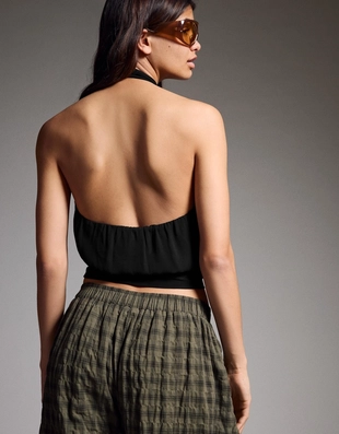 Топ с запахом и горловиной халтер- Заказать в России