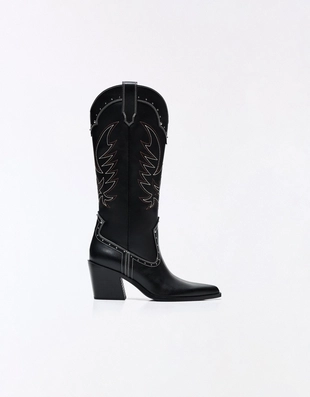 COWBOY STUDDED HEEL BOOTS- Заказать в России