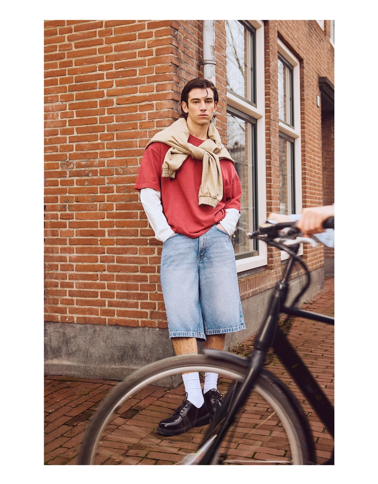 Джинсовые шорты свободного кроя