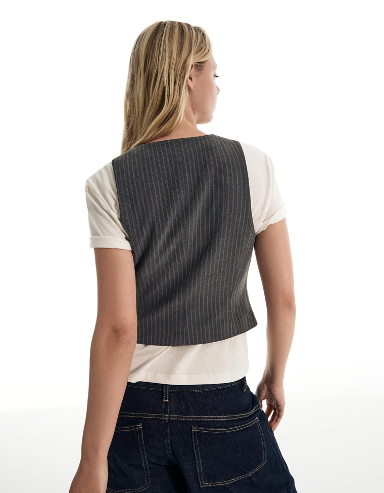 Жилет в полоску