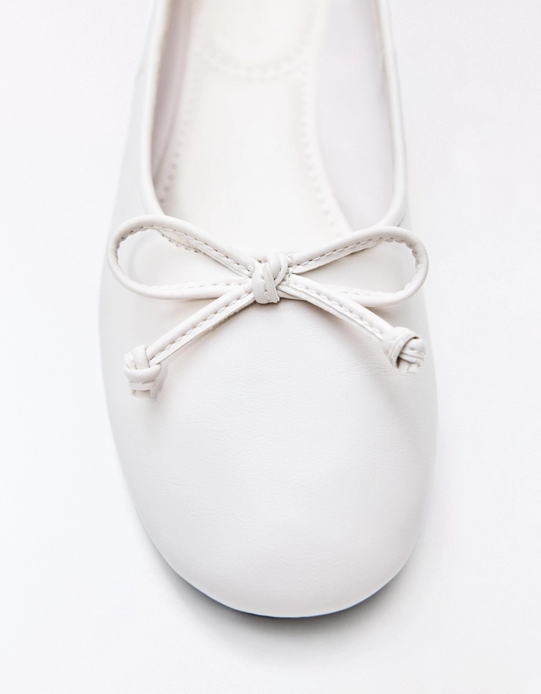 Балетки с бантом