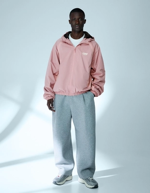 Куртка из высокотехнологичной ткани с капюшоном- Заказать в России