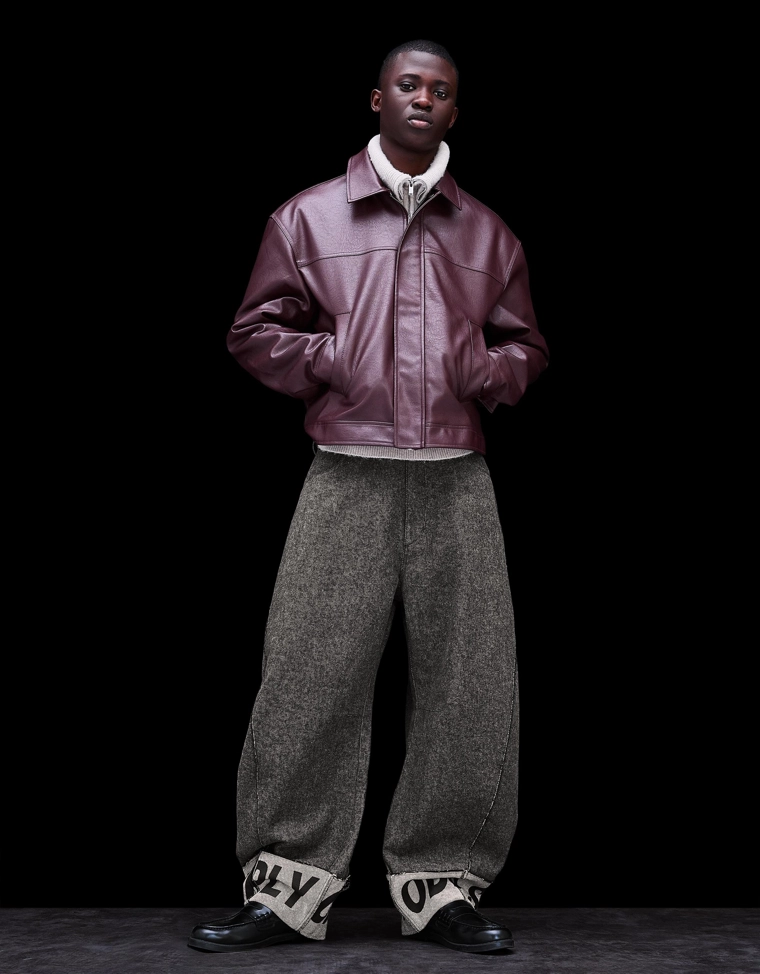 Брюки barrel с принтом по низу