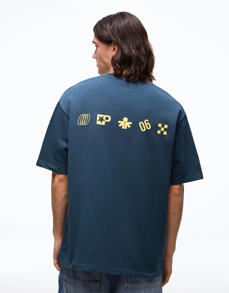 Футболка из мягкой ткани с короткими рукавами и принтом