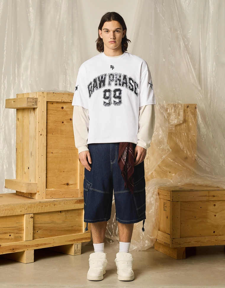 Спортивная футболка геометрического кроя