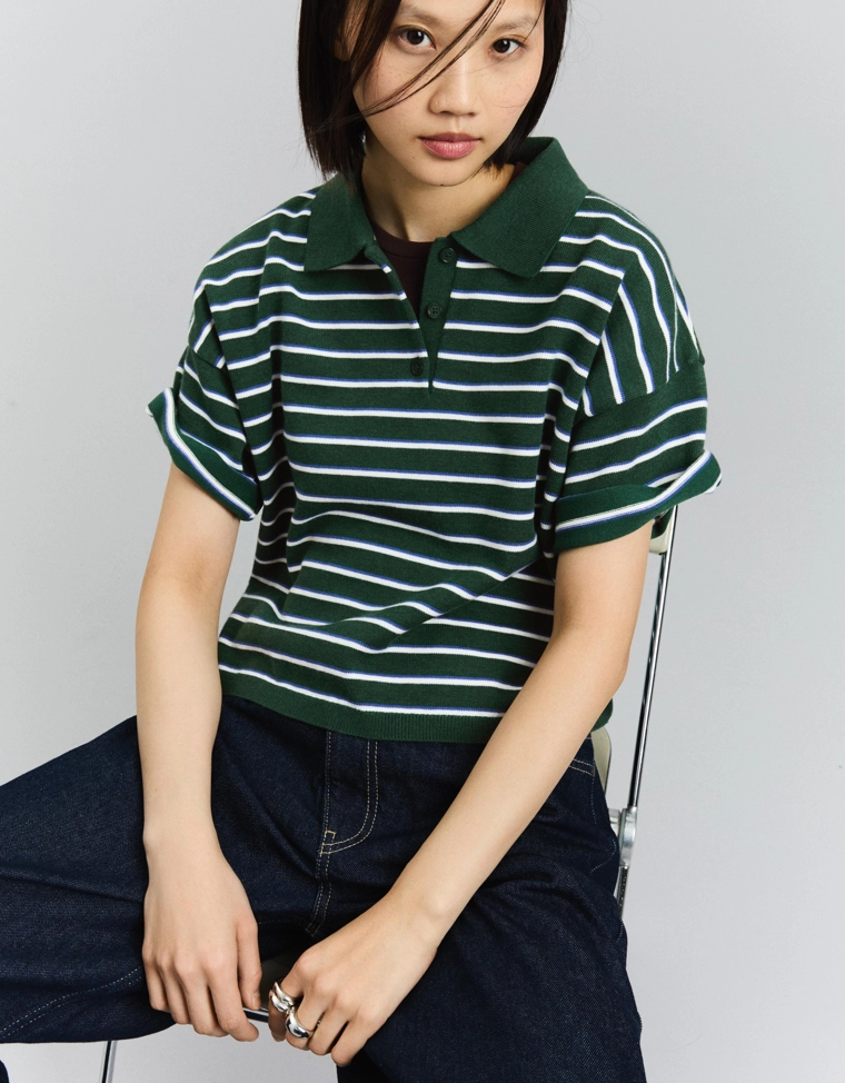 Свитер в полоску с воротником-поло