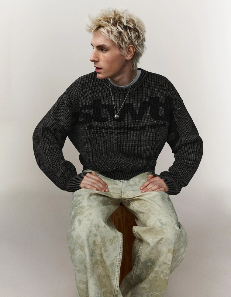 Свитер с принтом