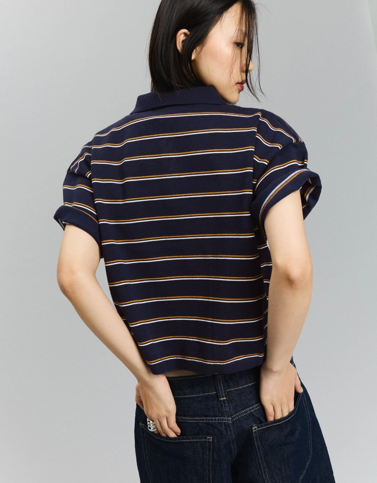 Свитер в полоску с воротником-поло