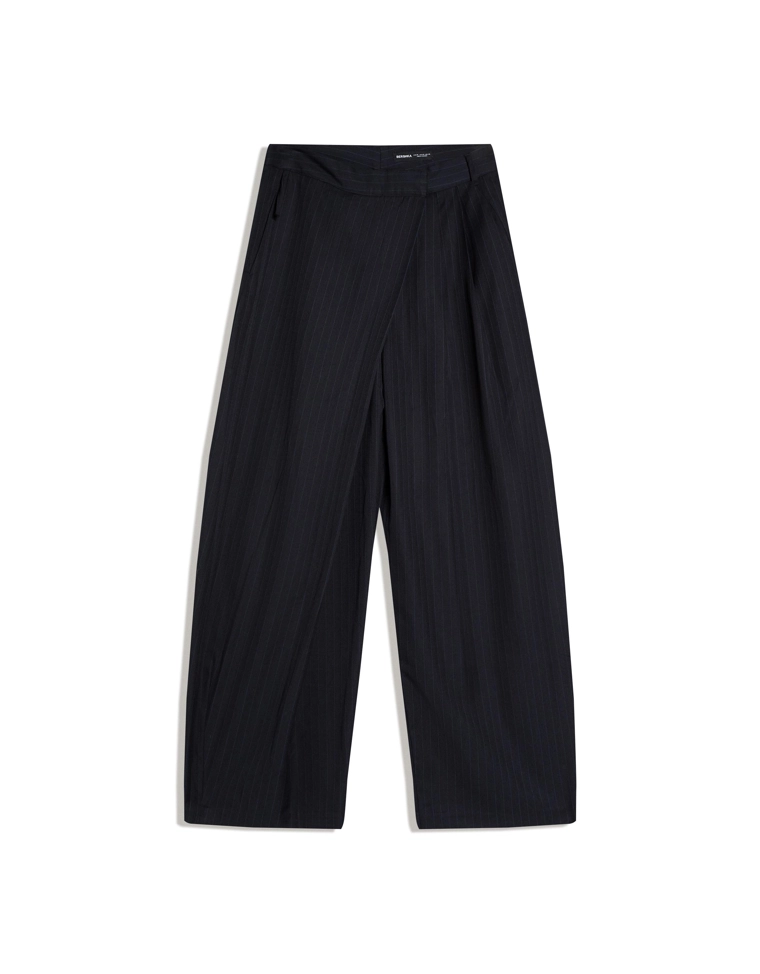 Брюки из струящейся ткани с запахом