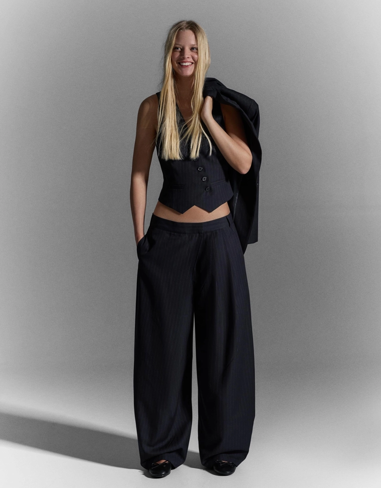 Брюки из струящейся ткани с запахом