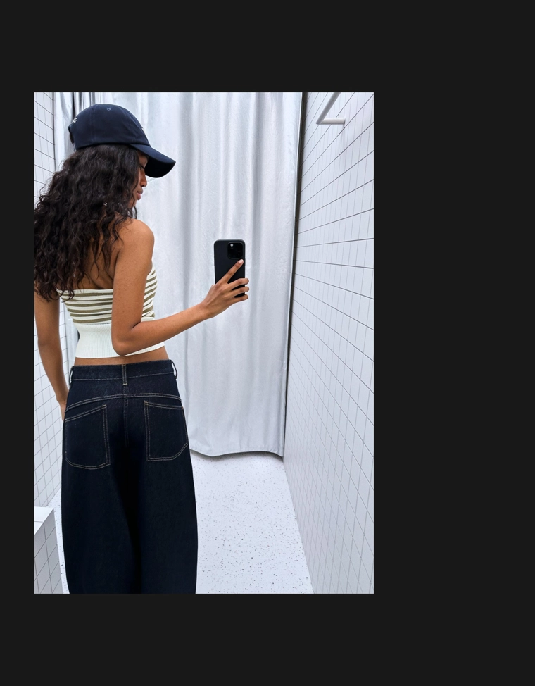 Топ в полоску с горловиной халтер