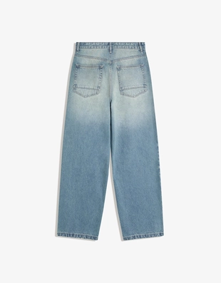 Джинсы объемного свободного кроя- Заказать в России