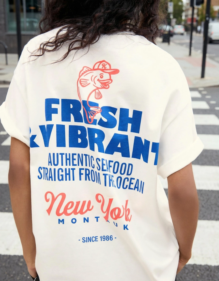 Футболка оверсайз с принтом