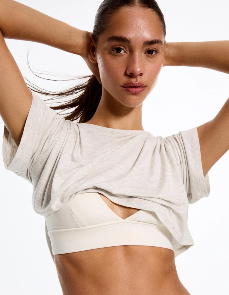 Асимметричная футболка с короткими рукавами