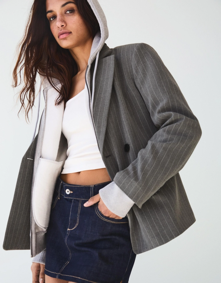 Блейзер с вытачками на спине