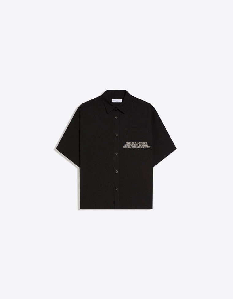 Рубашка с короткими рукавами и вышивкой