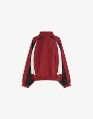 Куртка в спортивном стиле из высокотехнологичной ткани- Заказать в России