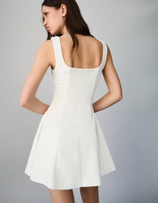 Платье с расклешенной юбкой- Заказать в России